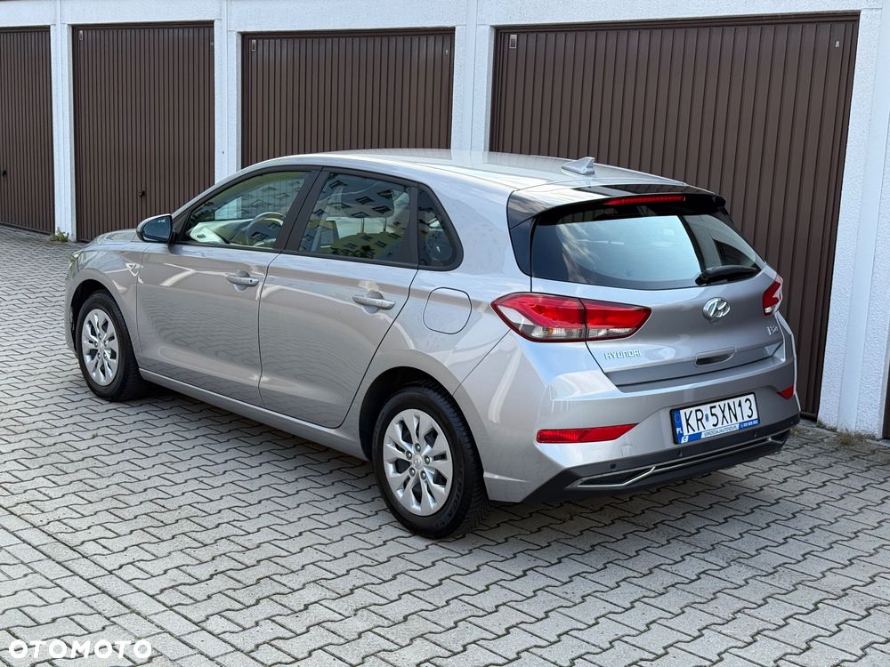 Hyundai i30 1.5 DPI Classic + - 32
