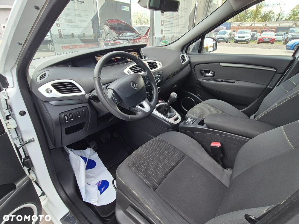 Renault Scenic 1.5 dCi Emotion - 25