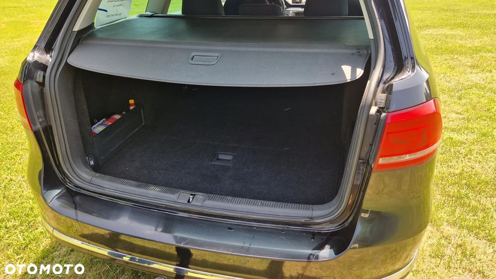 Volkswagen Passat - 14