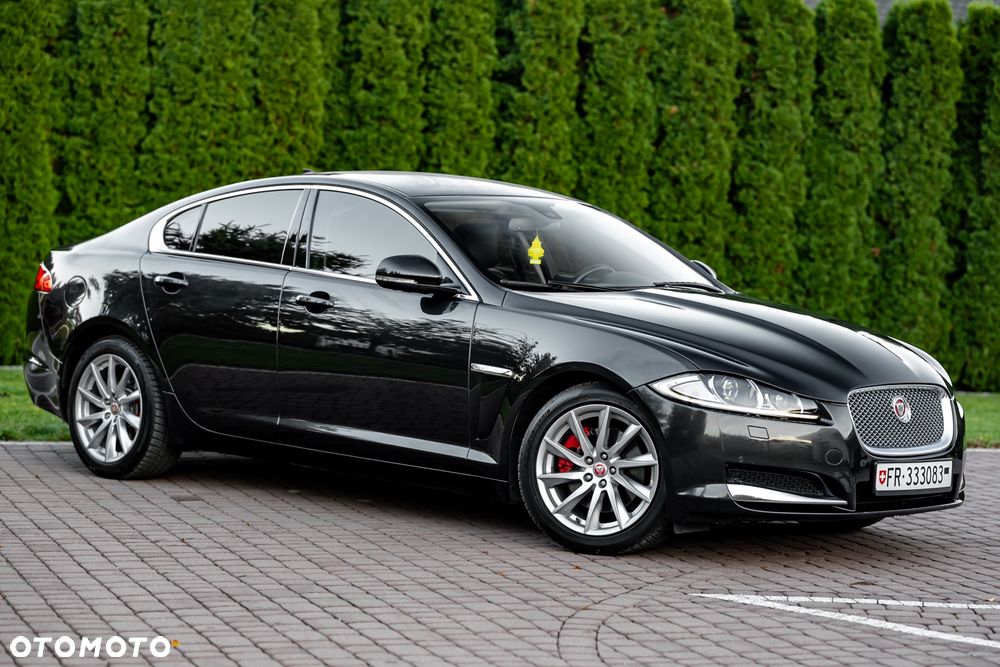 Jaguar XF 2.2 - 4