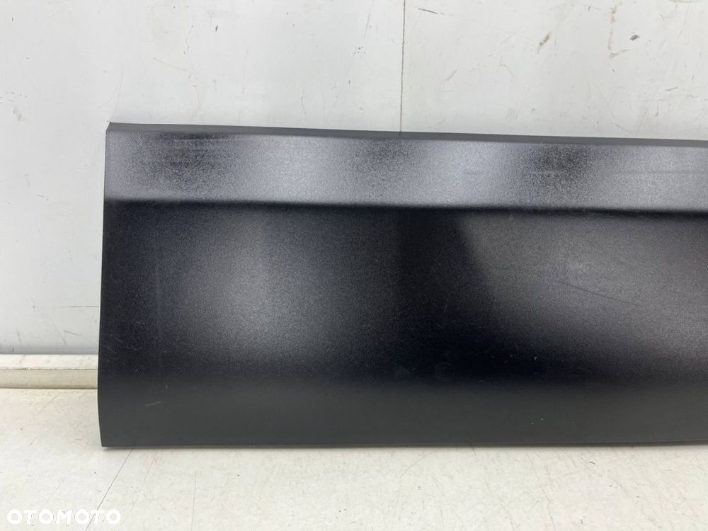 Listwa Mazda CX-30 CX30 2019r.- prawa przednia dolna nakładka drzwi dgh9-51ra1 - 2