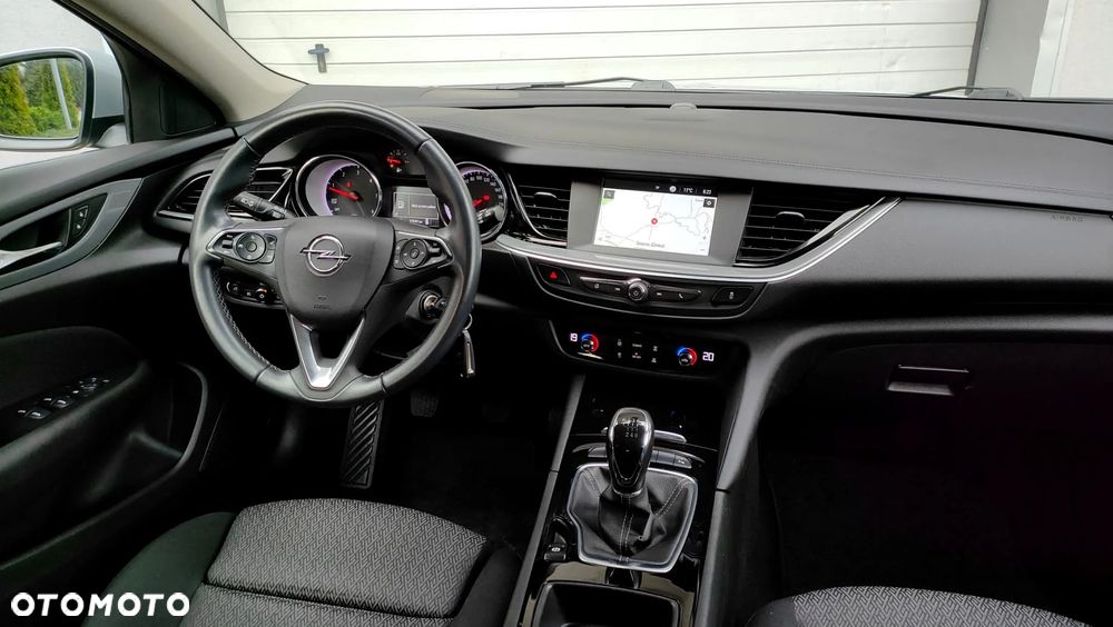 Opel Insignia - 19