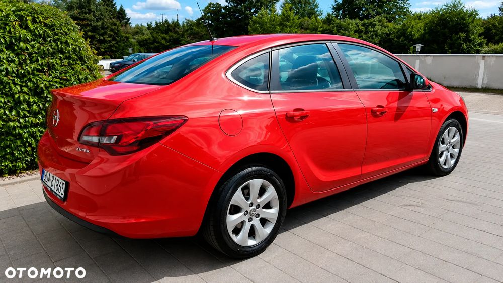 Opel Astra 1.4 T Business EU6 - 6
