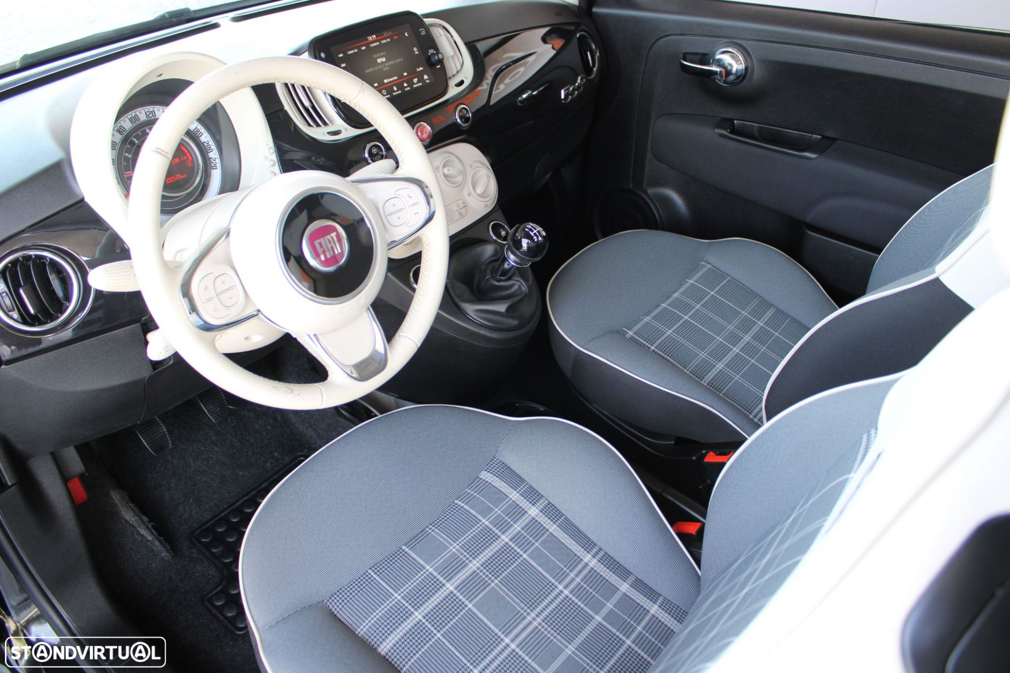 Fiat 500C 1.2 Lounge - 24