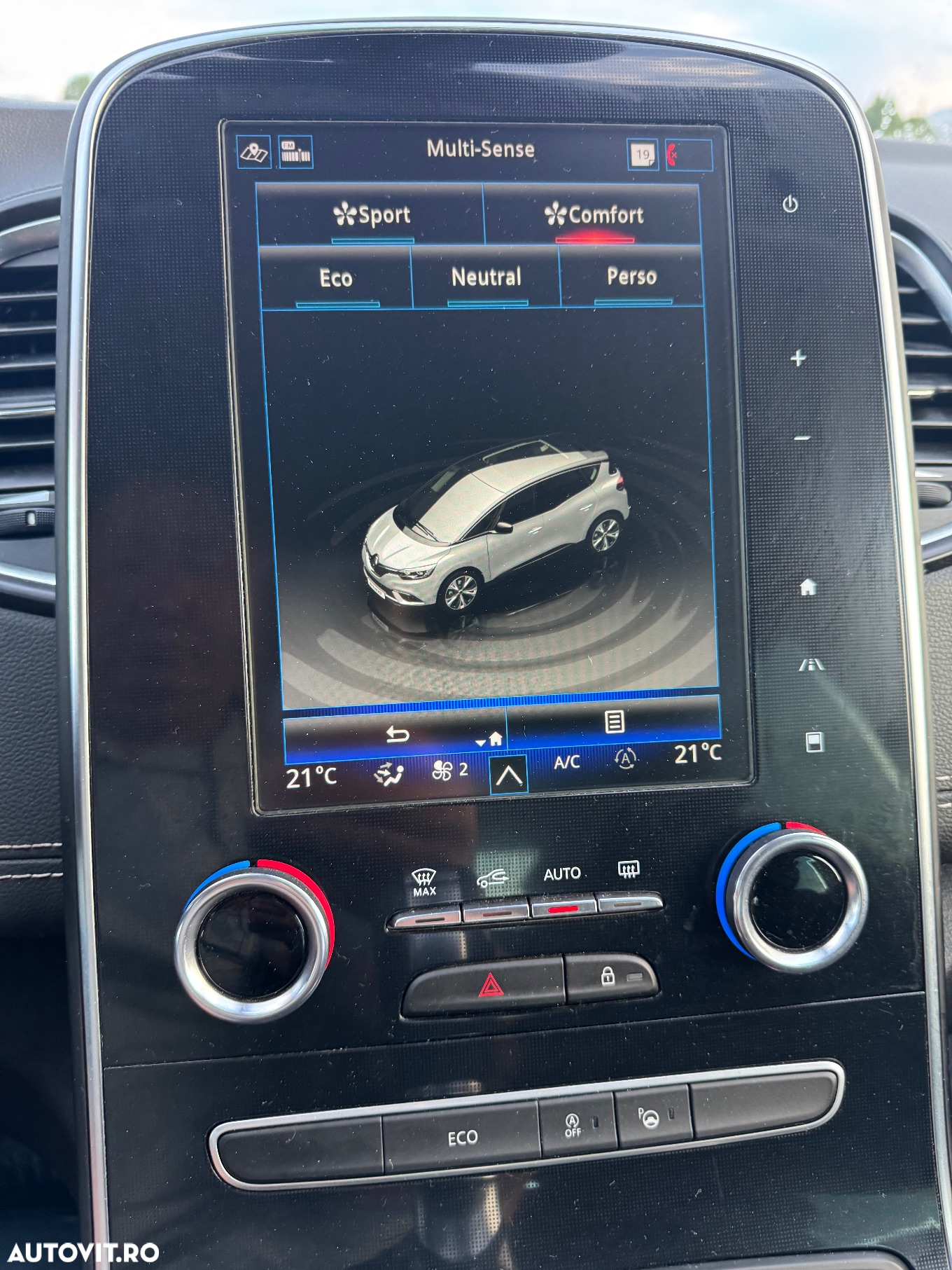 Renault Scenic BLUE dCi 150 EDC BOSE EDITION - 24