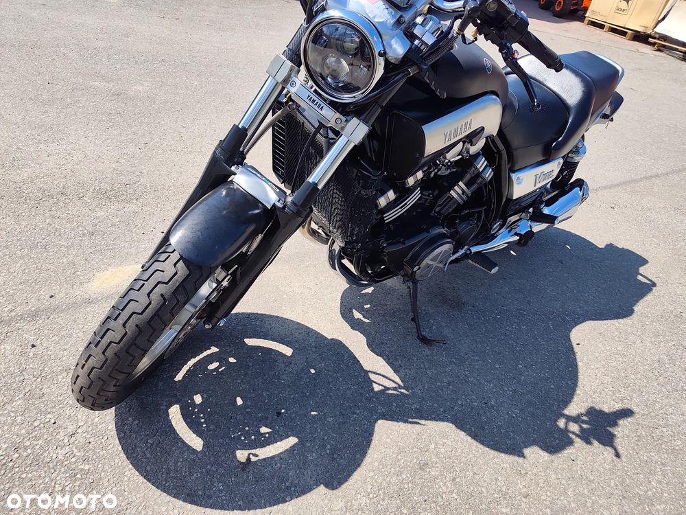 Yamaha Venture - 9
