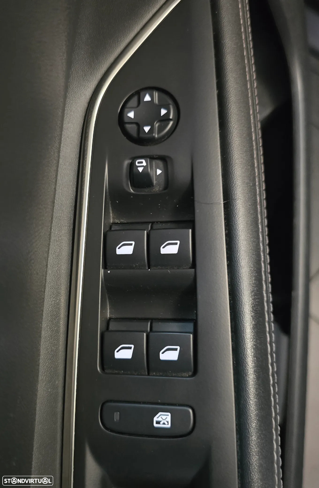 Peugeot 3008 1.2 PureTech Allure Pack EAT8 - 14