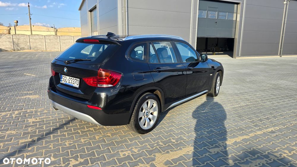 BMW X1 sDrive18i xLine - 25