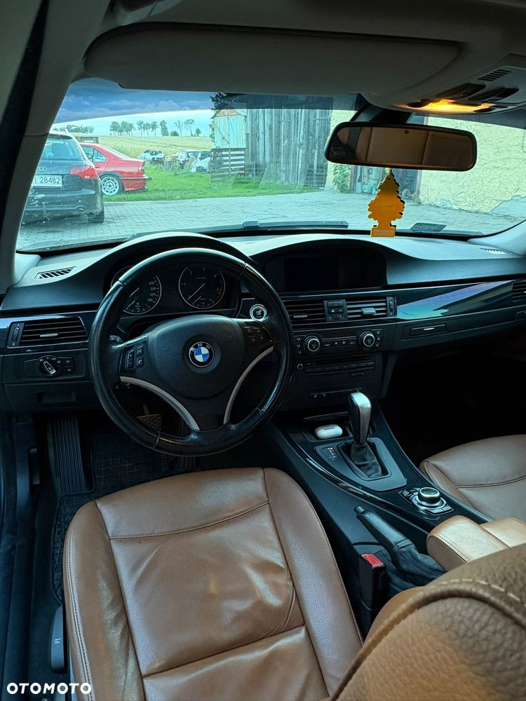 BMW Seria 3 320d DPF - 6