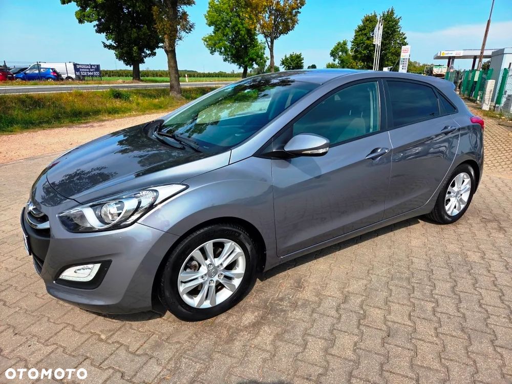 Hyundai i30 1.4 CRDi Classic + - 17