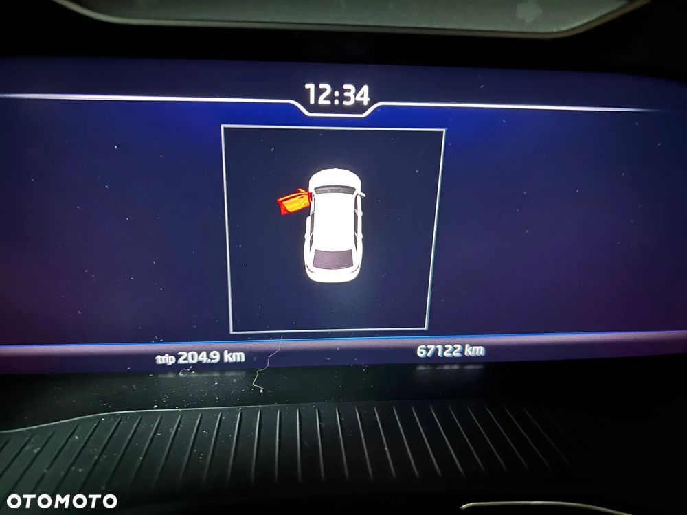 Skoda Superb 2.0 TDI L&K DSG - 12