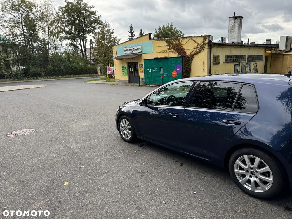 Volkswagen Golf 1.6 TDI DPF Highline - 3