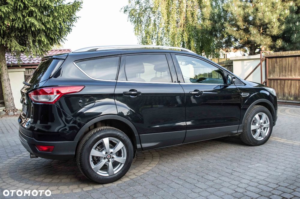 Ford Kuga 2.0 TDCi 2x4 Titanium - 12