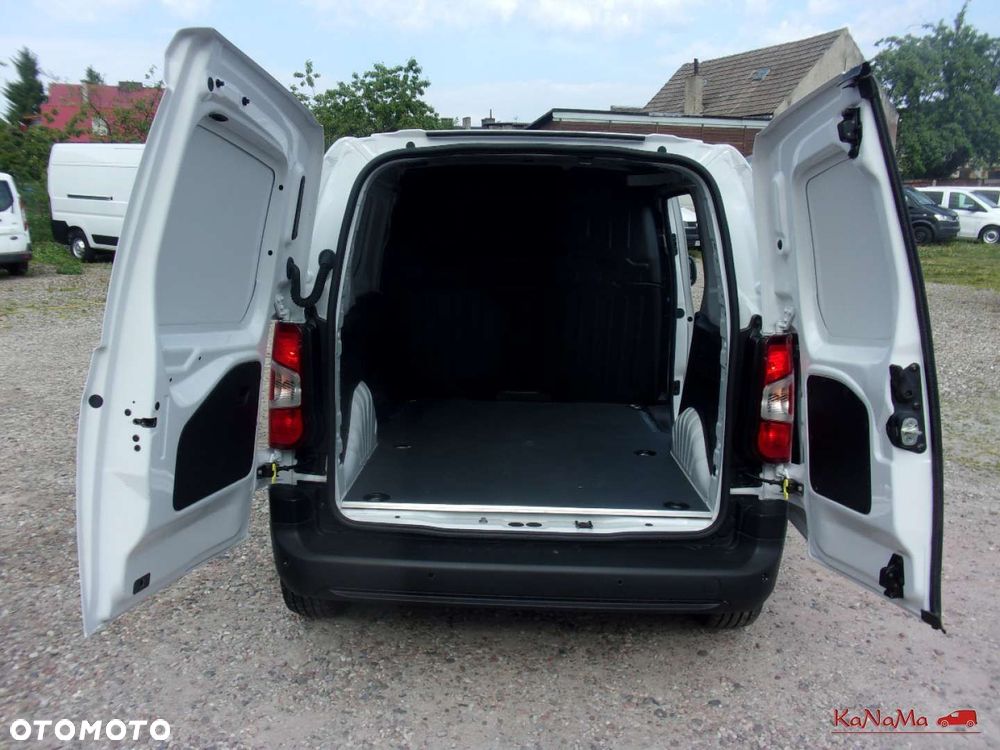 Toyota Proace City - 14