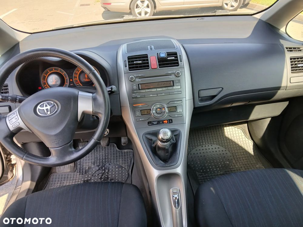 Toyota Auris 1.6 VVT-i Sol - 7
