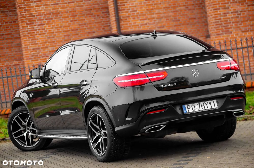 Mercedes-Benz GLE 350 d 4Matic 9G-TRONIC AMG Line - 9