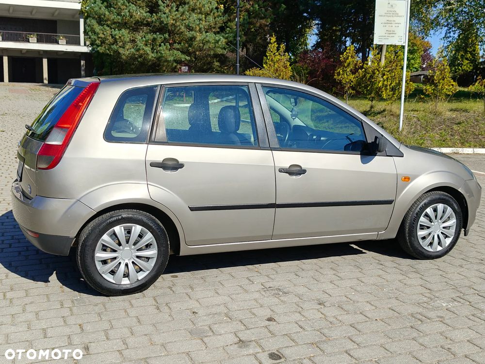 Ford Fiesta 1.3 - 12