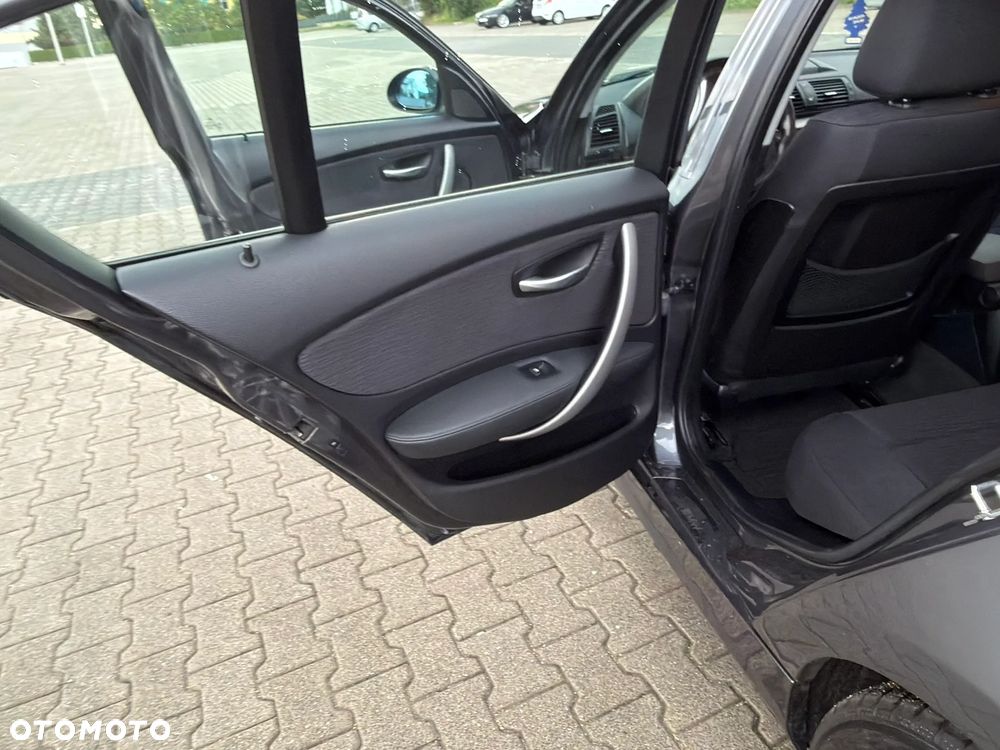 BMW Seria 1 - 16