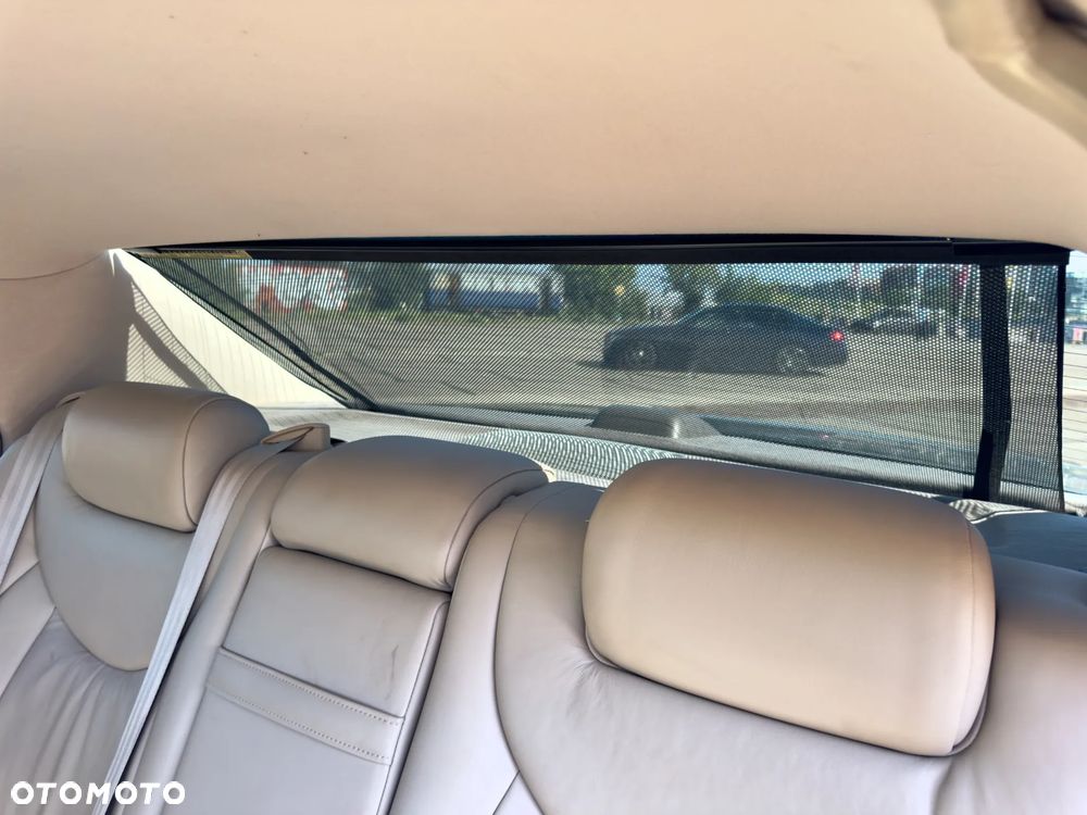 Lexus LS High Class - 26
