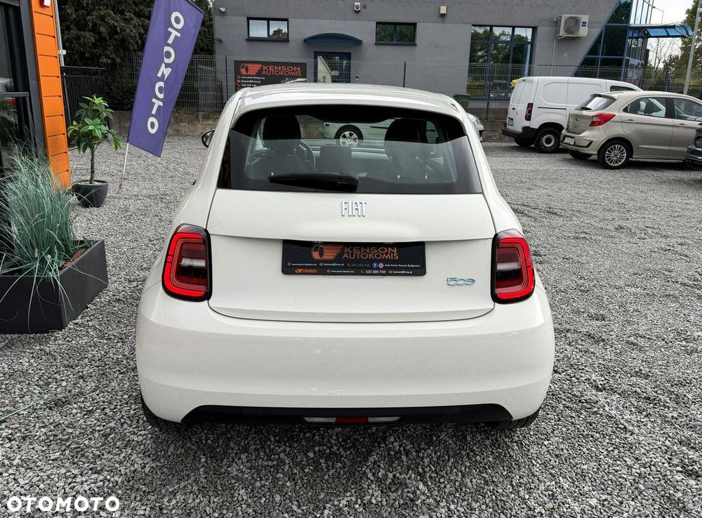 Fiat 500e - 32