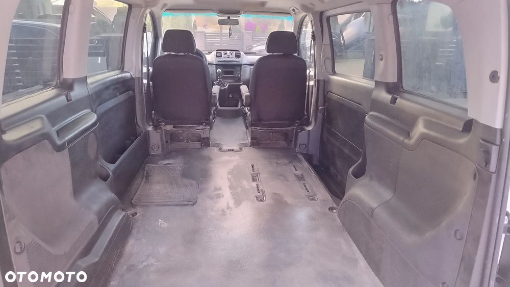 Mercedes-Benz Vito - 21