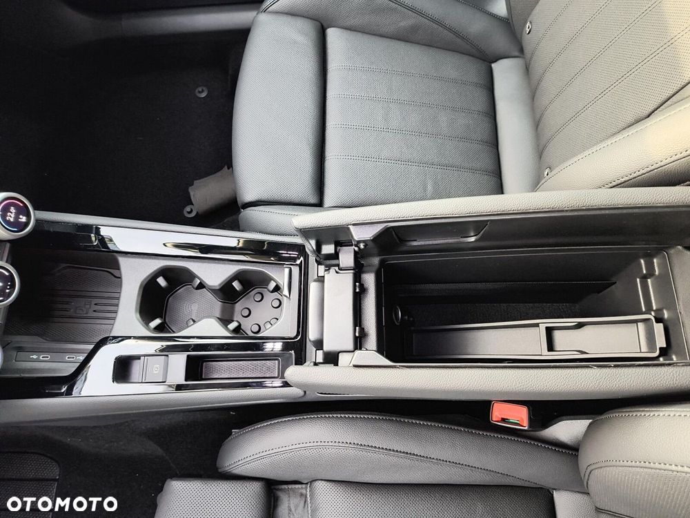 Skoda Superb 2.0 TSI L&K DSG - 35