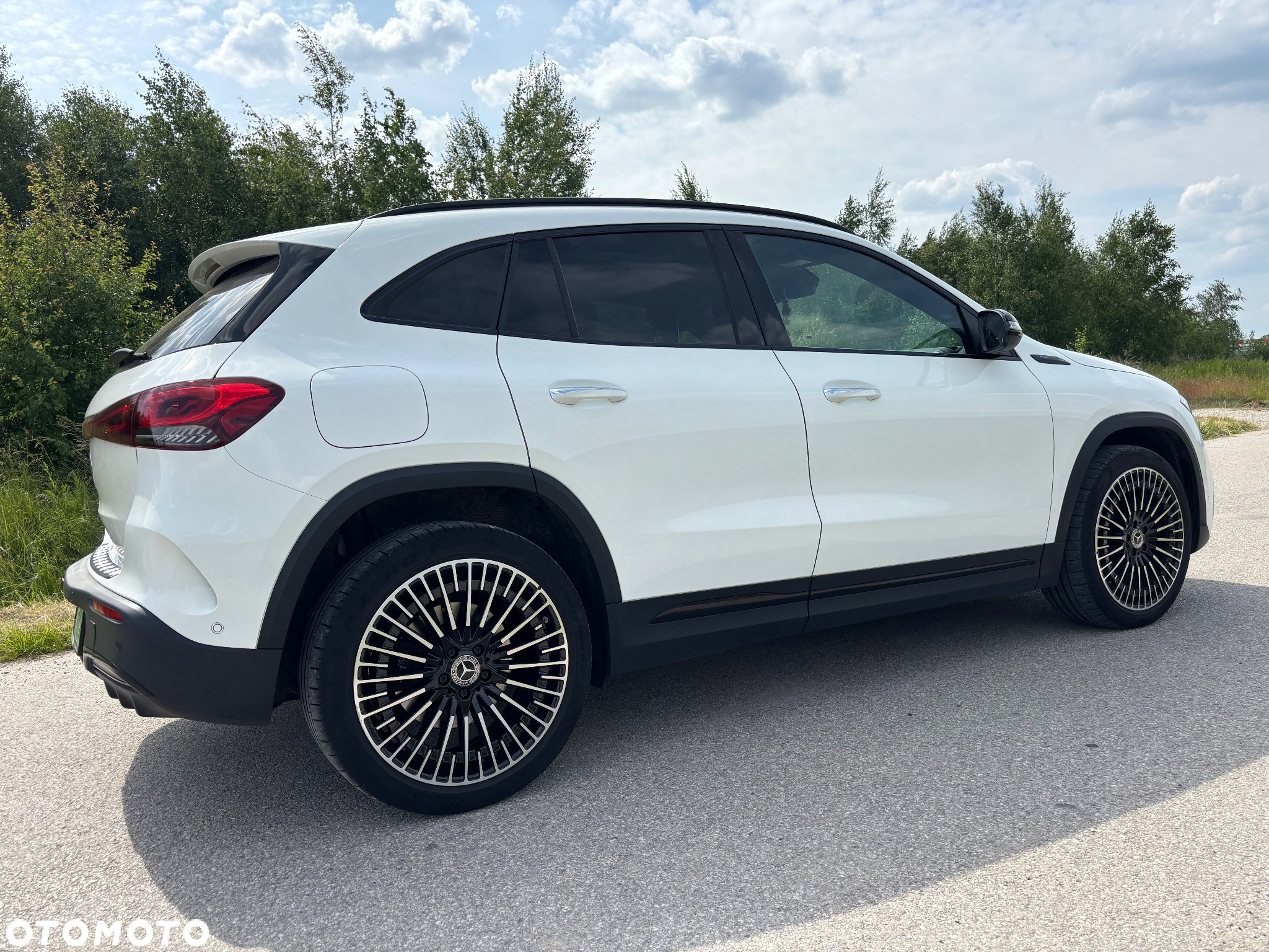 Mercedes-Benz EQA - 5