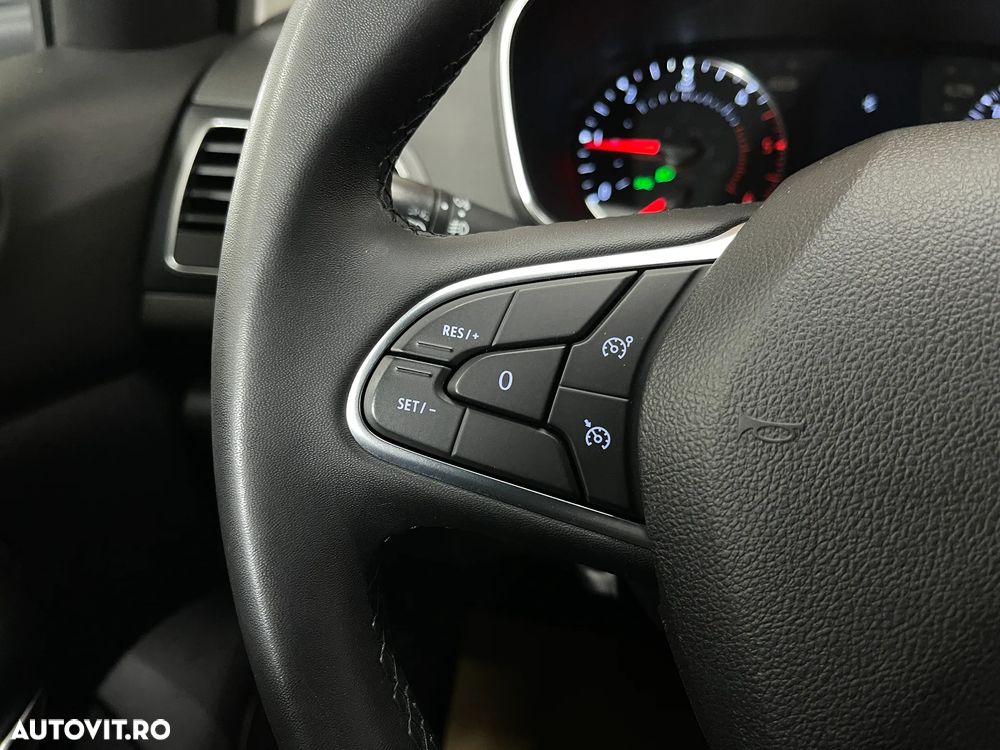 Renault Megane Blue dCi 116 Life - 17