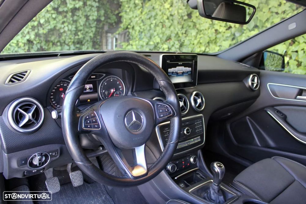 Mercedes-Benz A 180 d Style - 12
