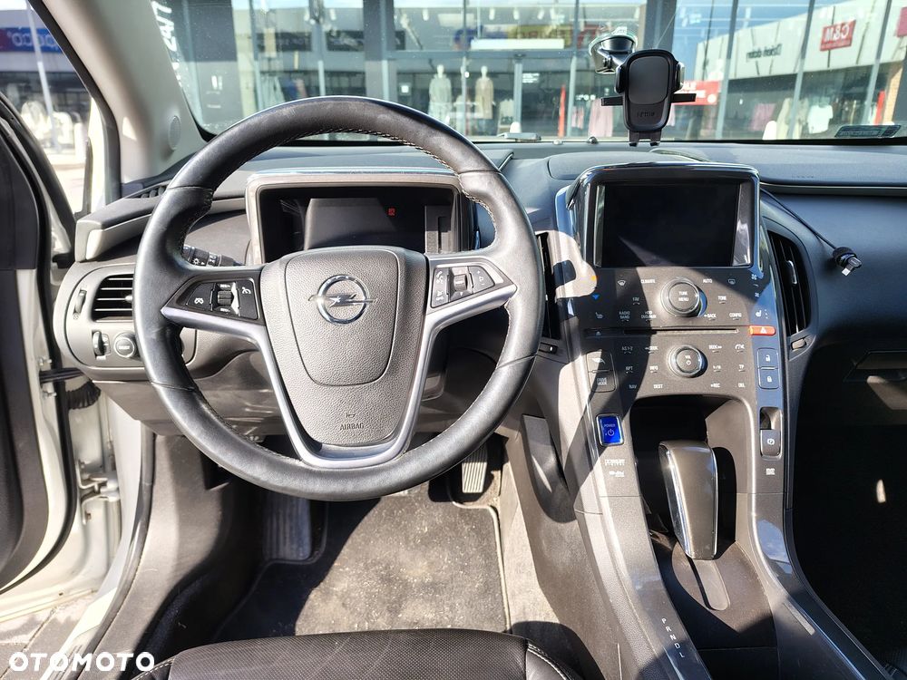 Opel Ampera - 7