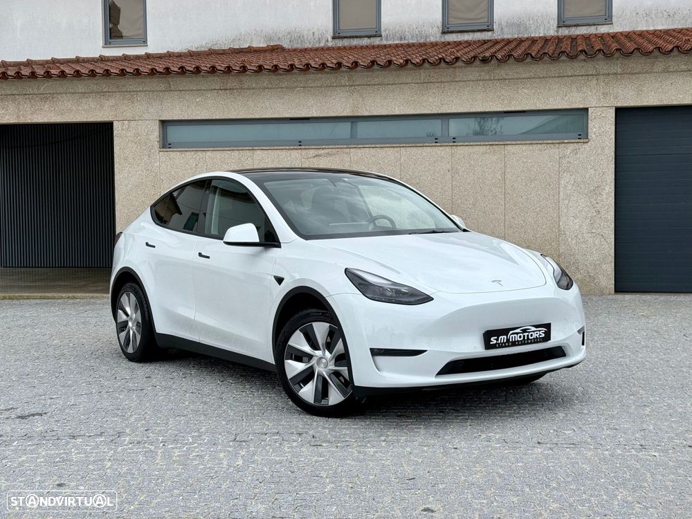 Tesla Model Y Long Range Dual Motor AWD - 1