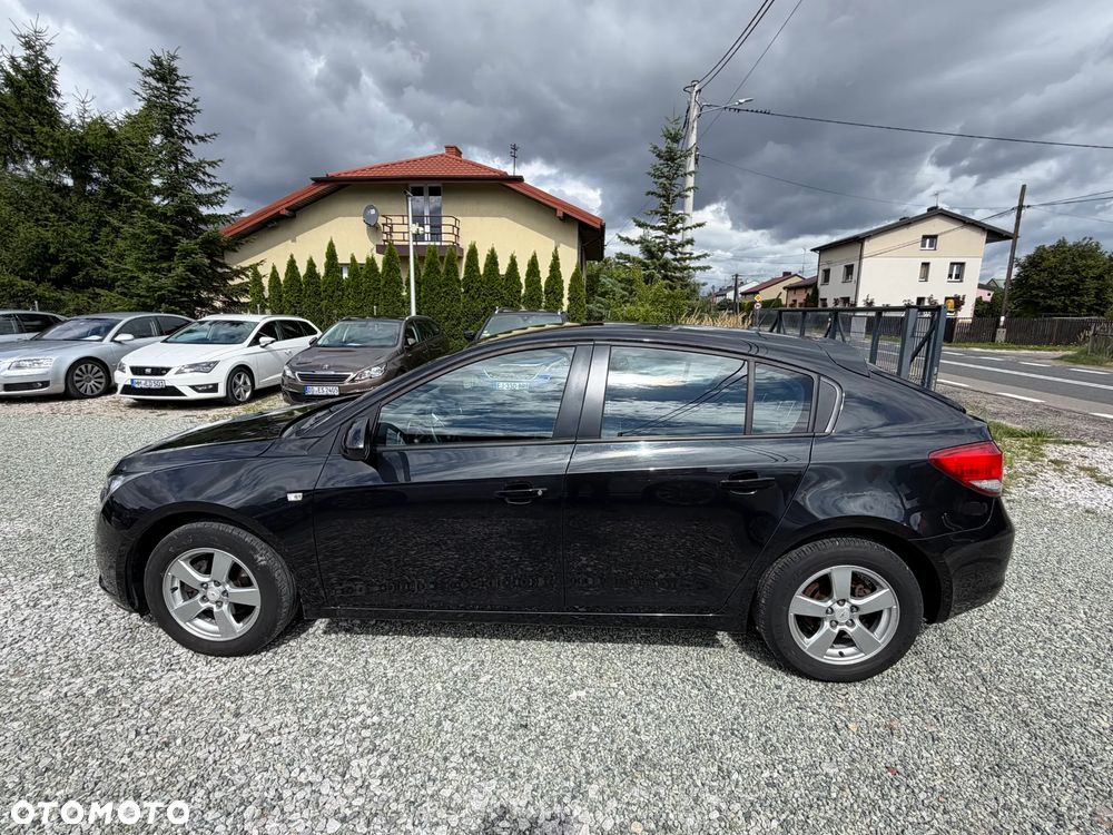 Chevrolet Cruze 1.8 LT - 8