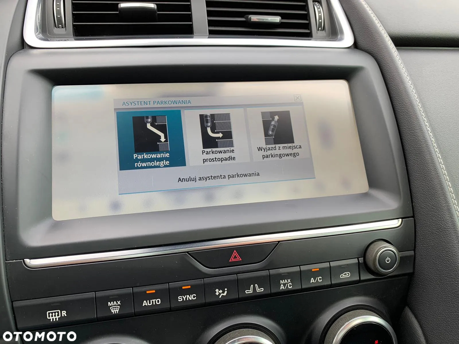 Jaguar E-Pace D180 AWD R-Dynamic S - 23