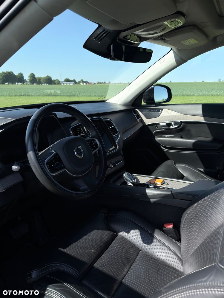 Volvo XC 90 - 27