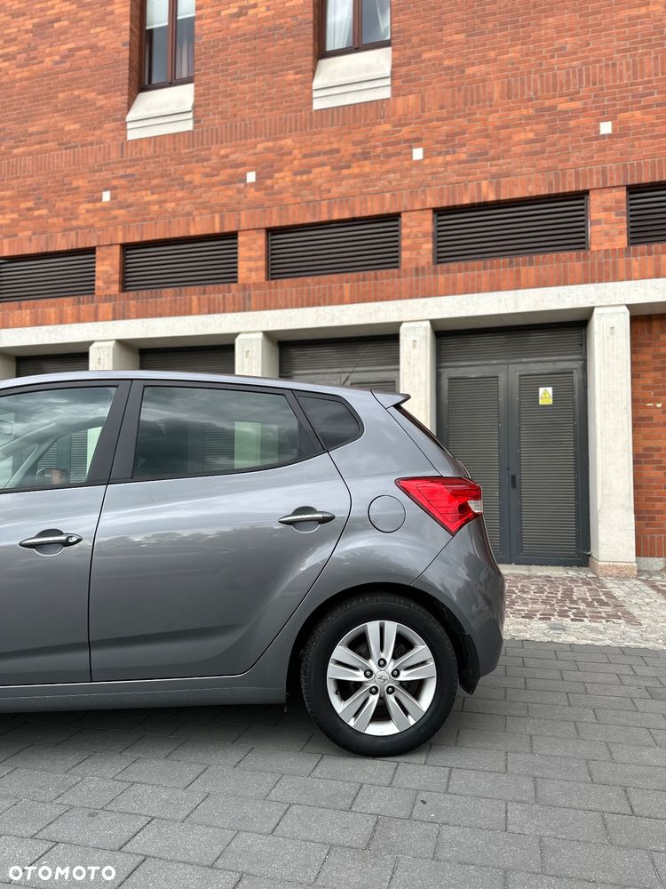 Hyundai ix20 1.4 blue Trend - 20
