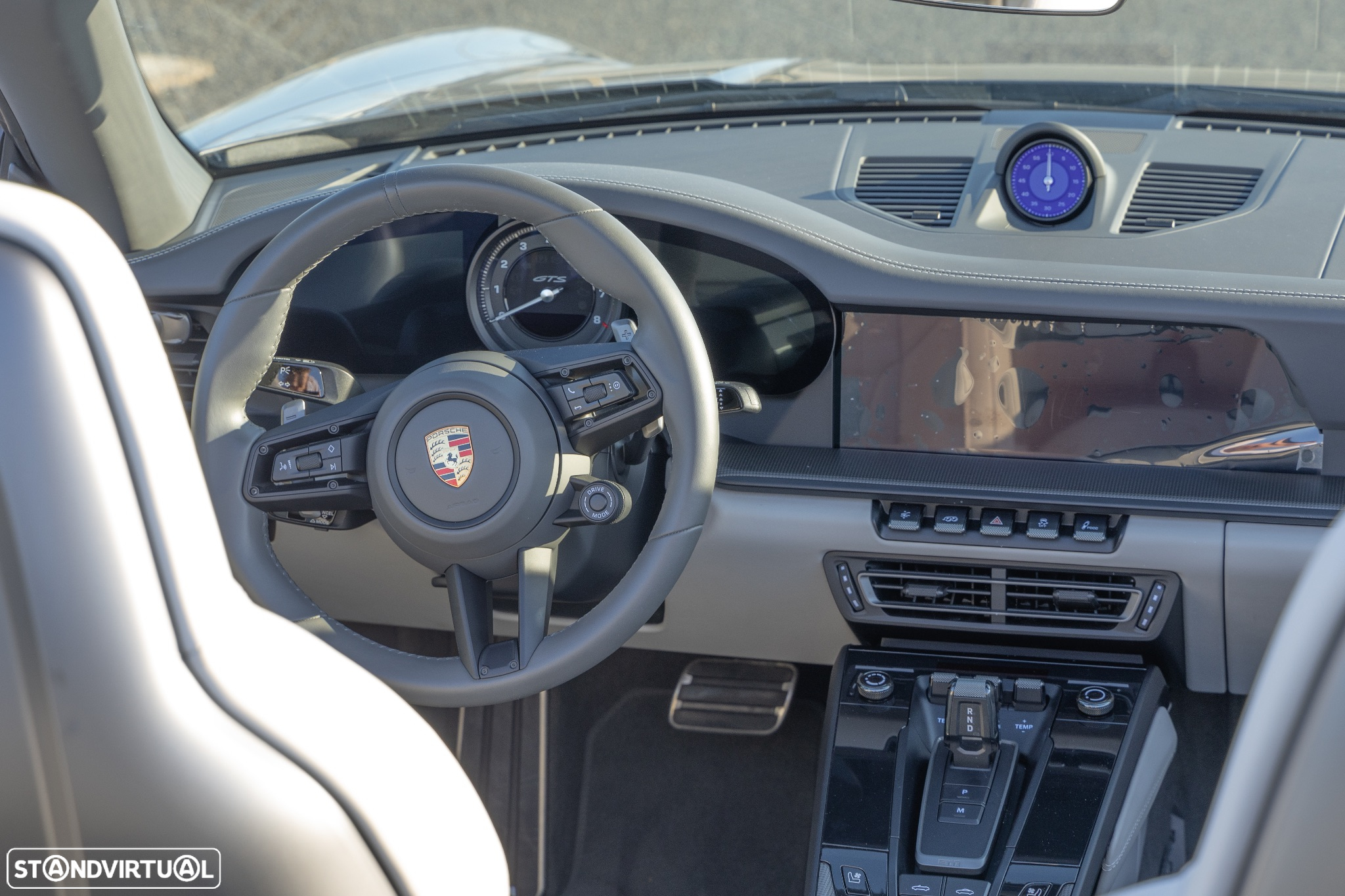 Porsche 911 (992) Carrera 4 GTS PDK - 15