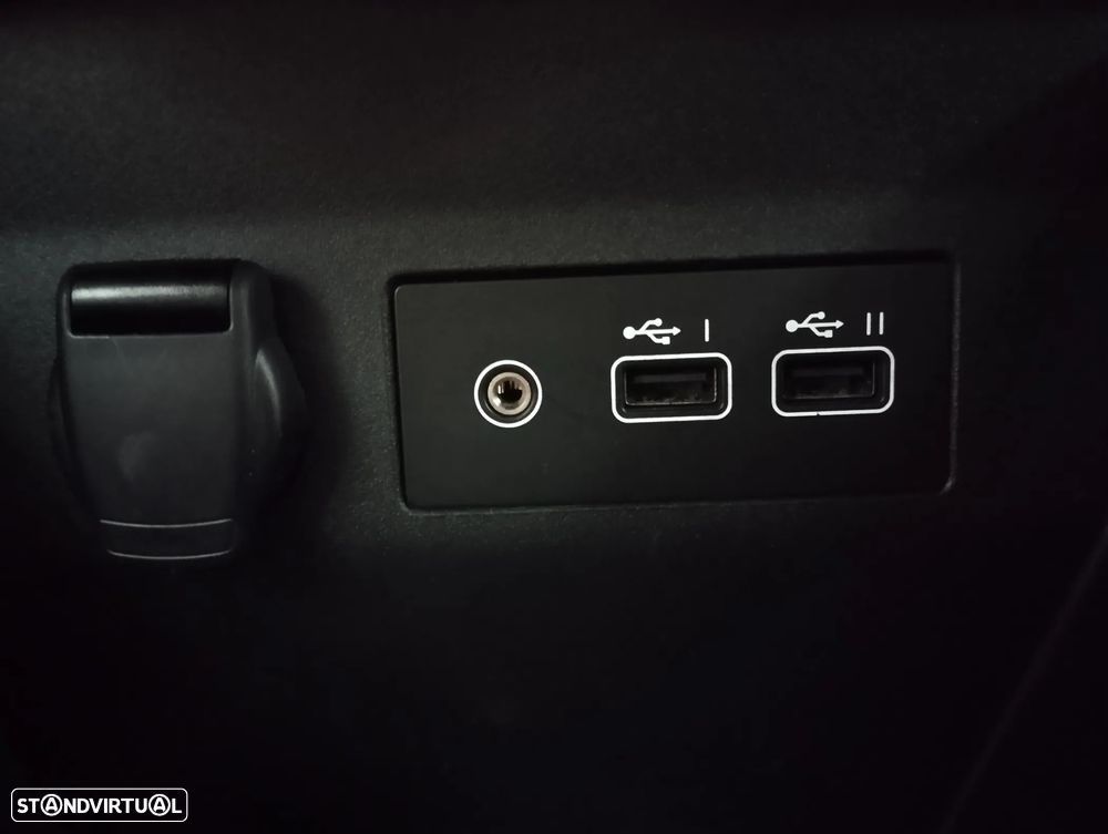 Renault Clio 1.0 TCe Evolution - 34