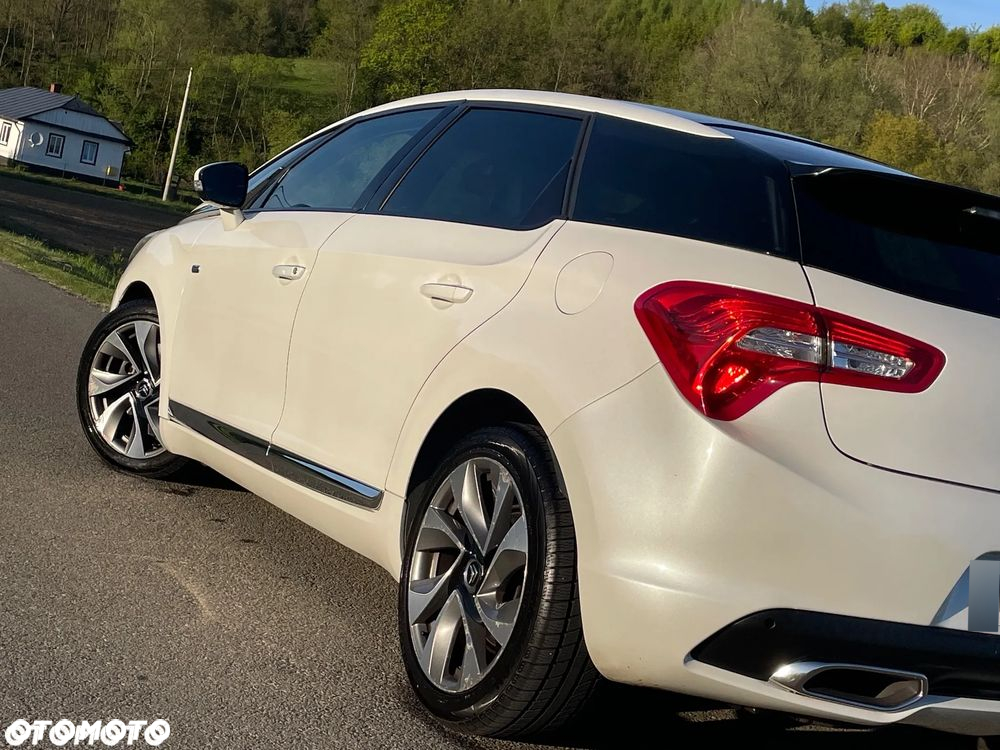 DS Automobiles DS 5 - 12