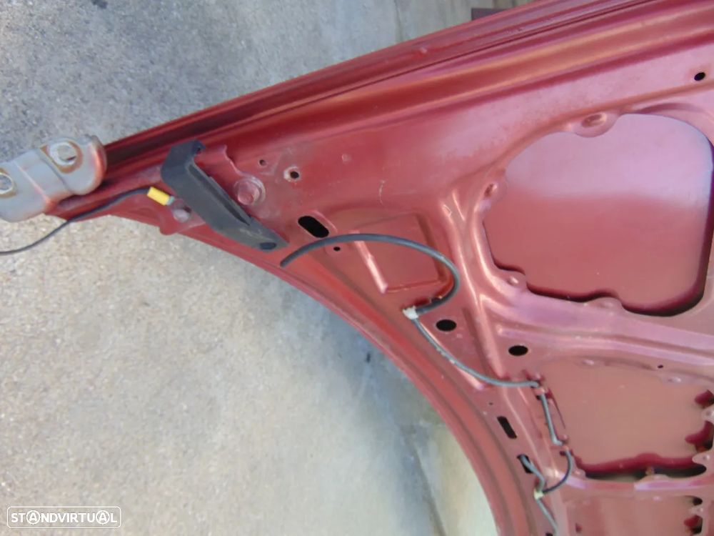 Mazda MX3 capot - 11