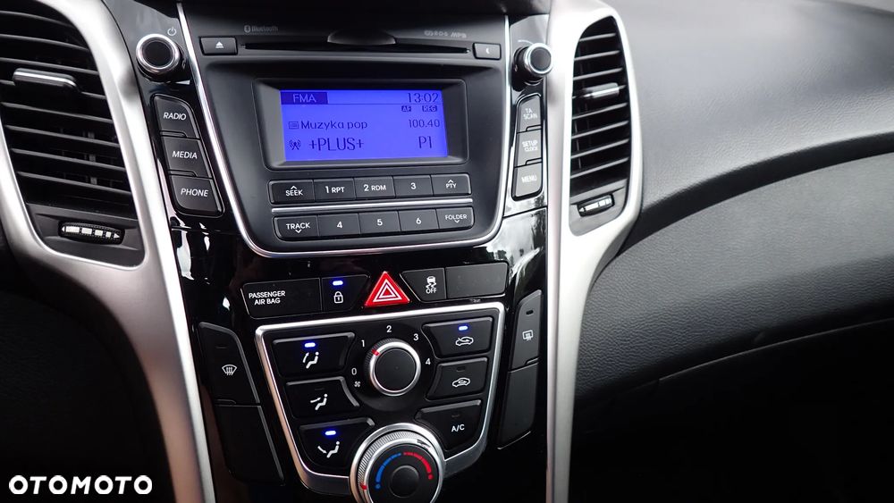 Hyundai i30 1.6 GDI Classic + - 17