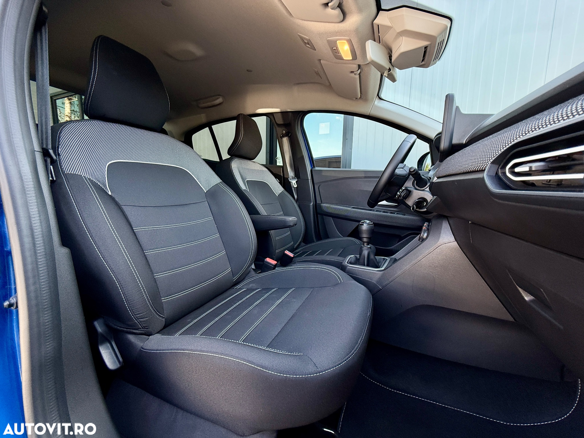 Dacia Logan TCe 90 MT6 Prestige - 23