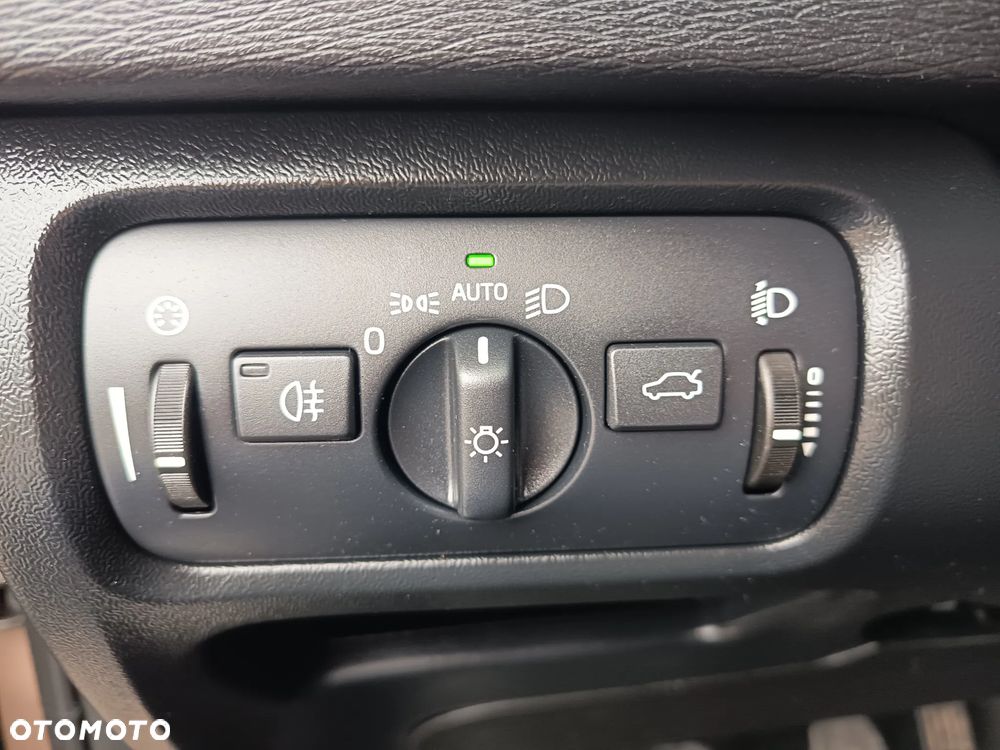 Volvo V40 Cross Country D2 You - 26