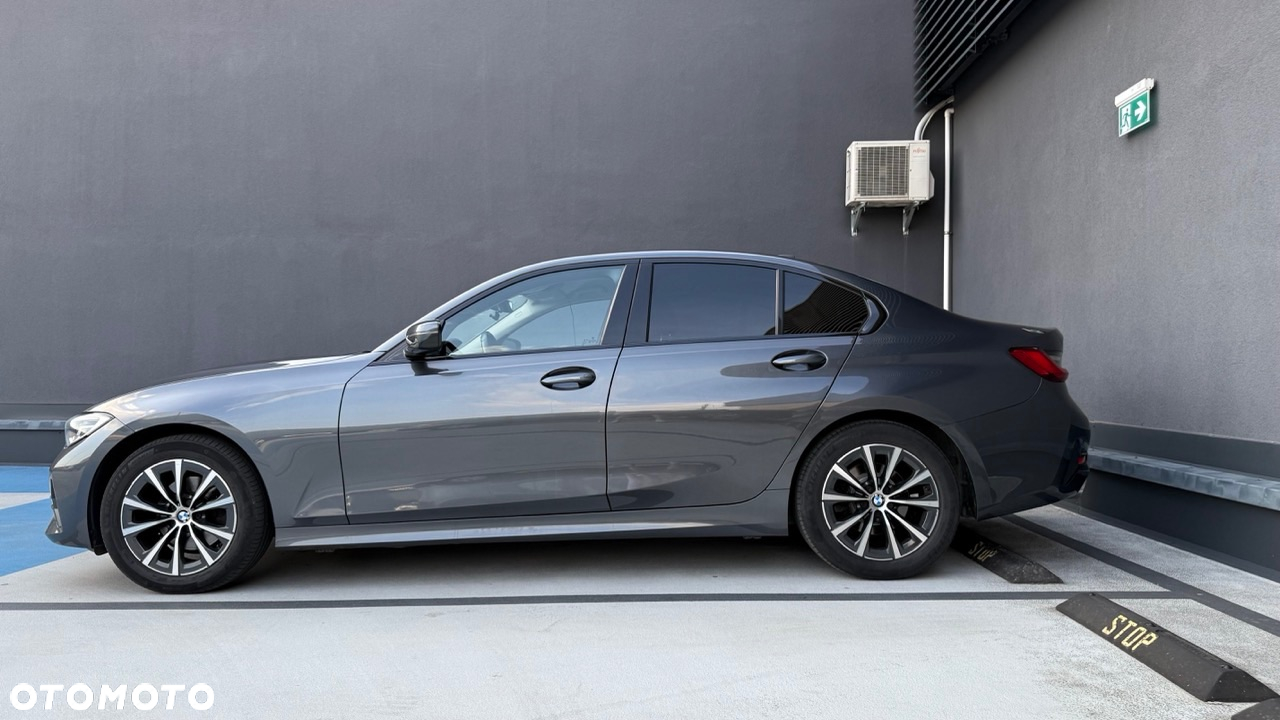 BMW Seria 3 320d xDrive Sport Line - 18