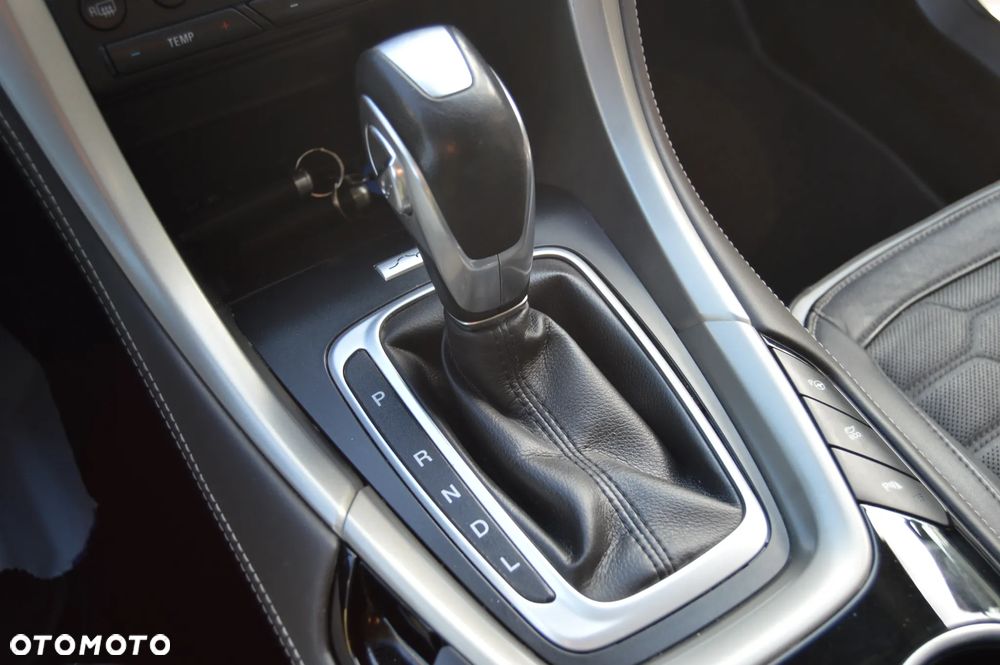 Ford Mondeo 2.0 Ti-VCT VIGNALE - 32