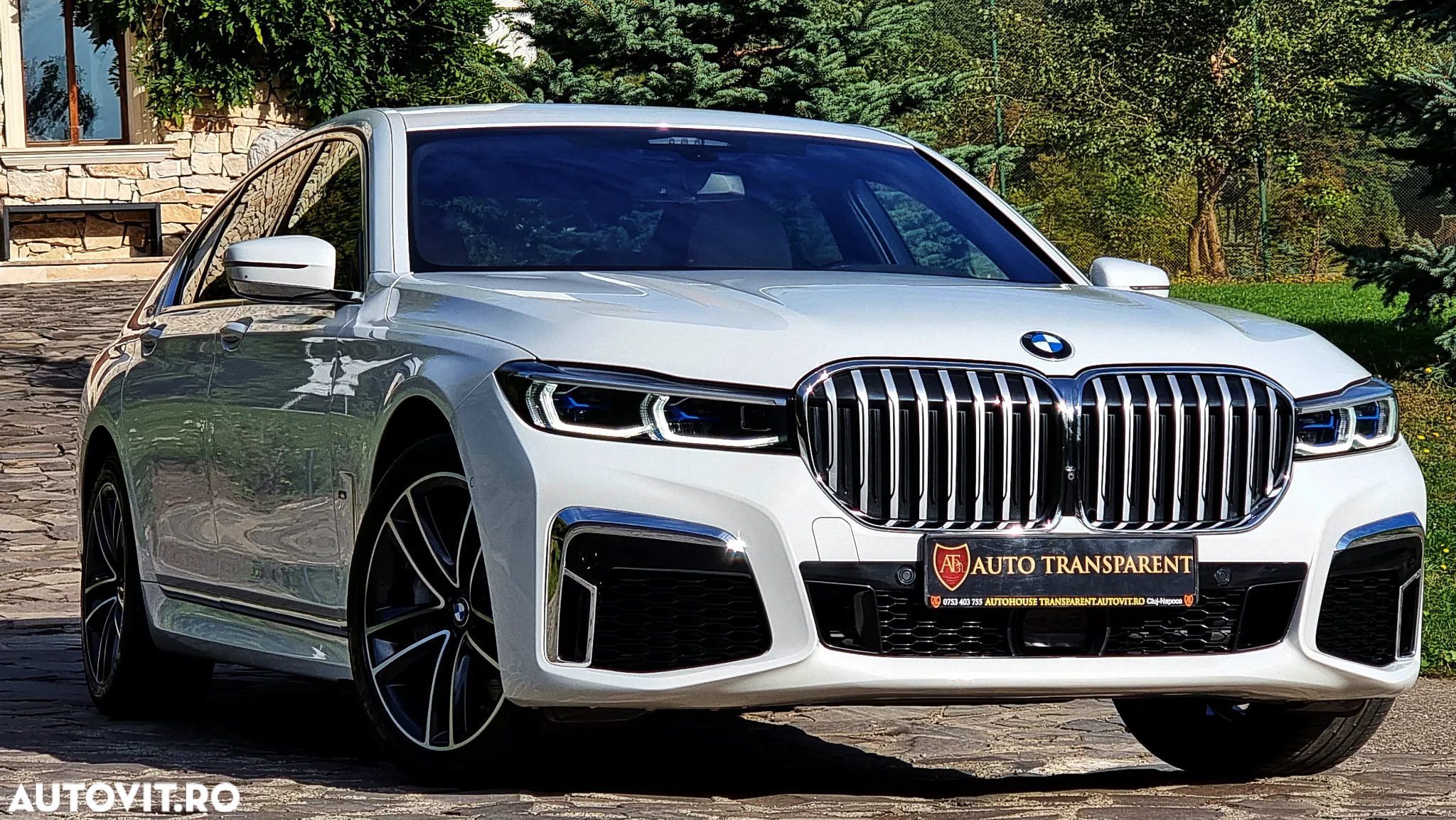 BMW Seria 7 745e - 14