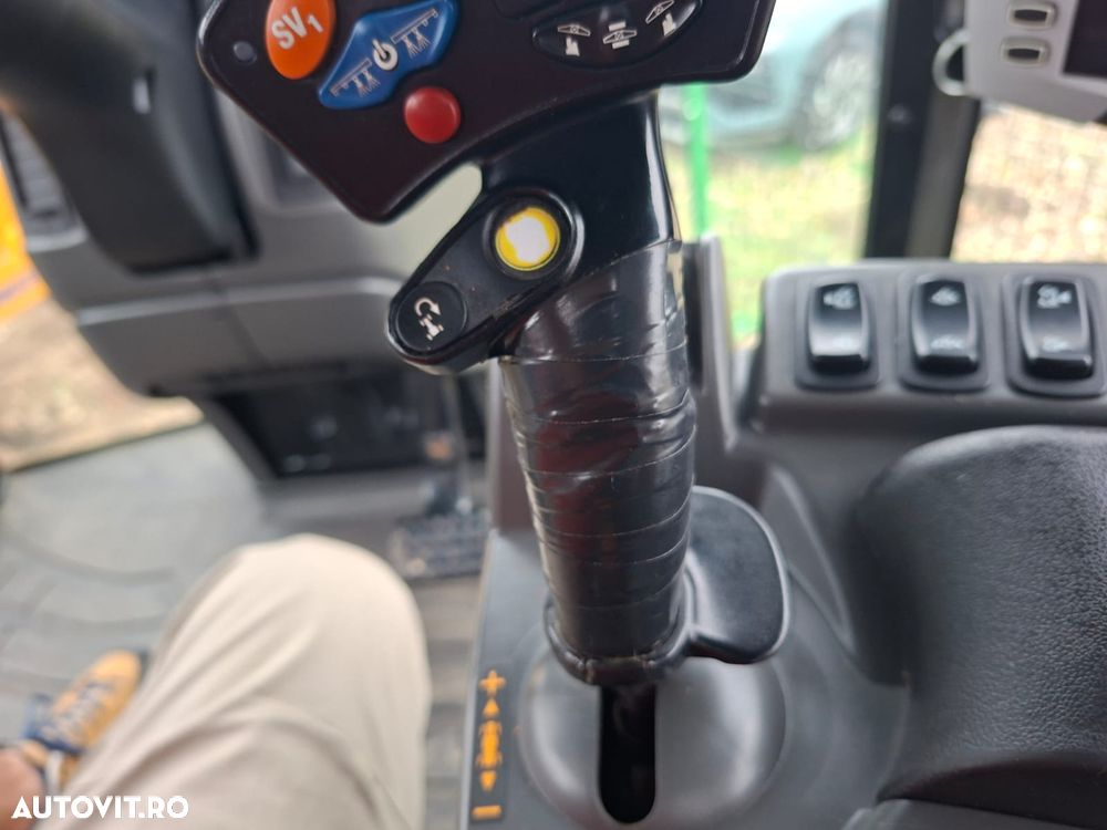 Challenger ROGATOR 635 SPRAYER - 10