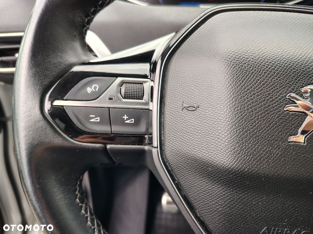 Peugeot 3008 1.5 BlueHDi Allure S&S - 15