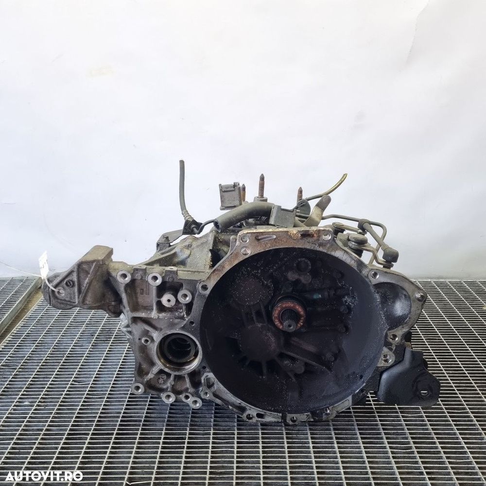 Cutie de viteze Mitsubishi Outlander 2.2 D 2009 - 2012 156CP Manuala 6 Trepte 4HN (1411) ... - 1