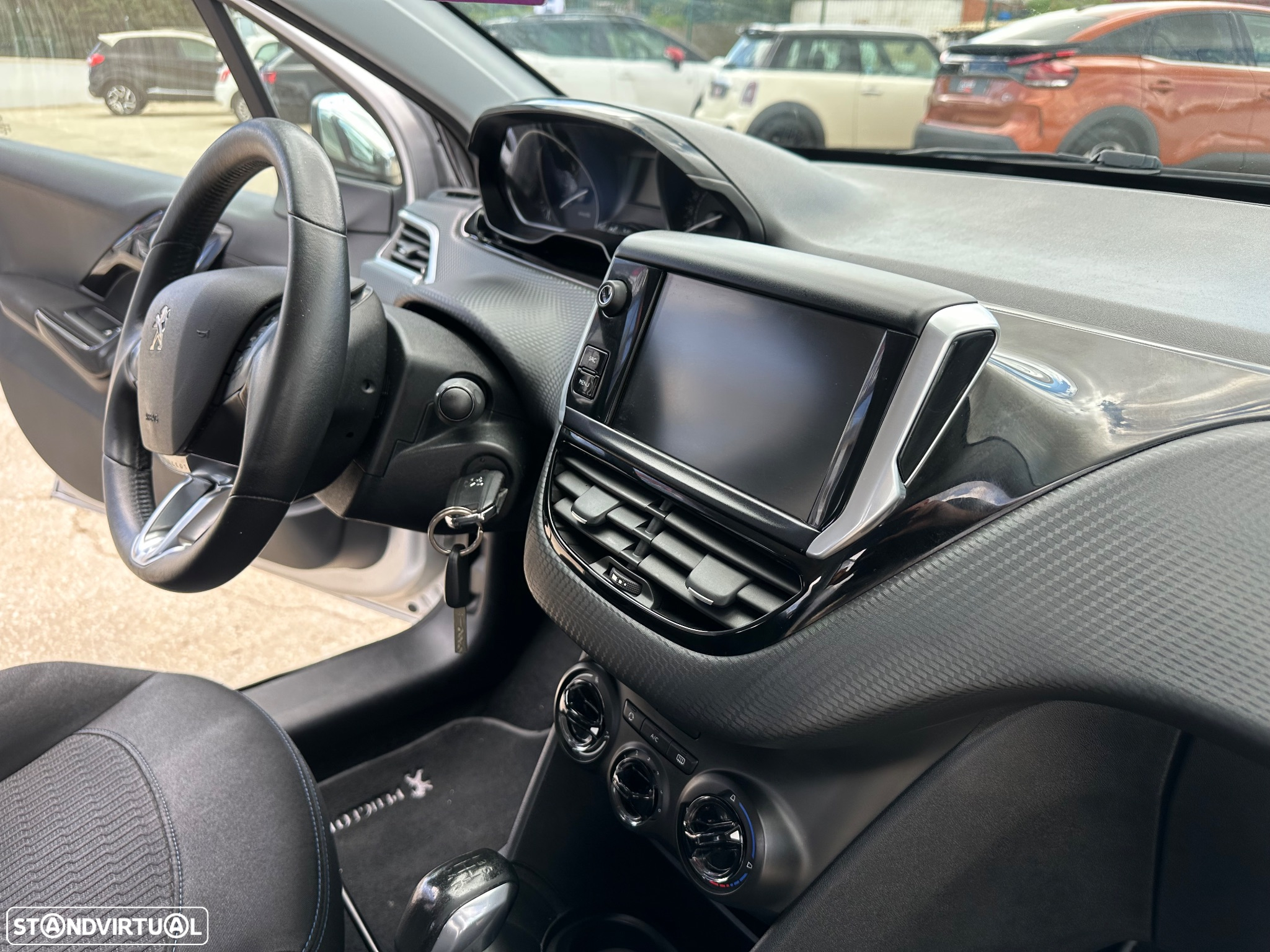 Peugeot 208 1.2 PureTech Style - 41