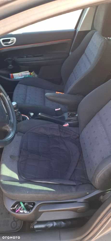 Peugeot 307 2.0 HDi Premium - 10